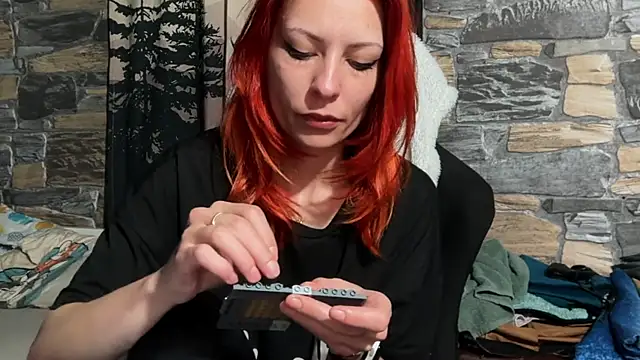 karo123421 online show from April 4, 7:33 pm