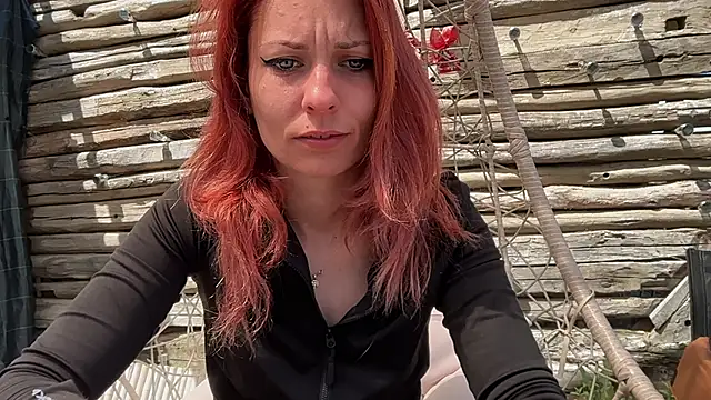 Snapshot of karo123421 chatting on May 30, 8:55 am karo123421 online show from May 30, 8:55 am