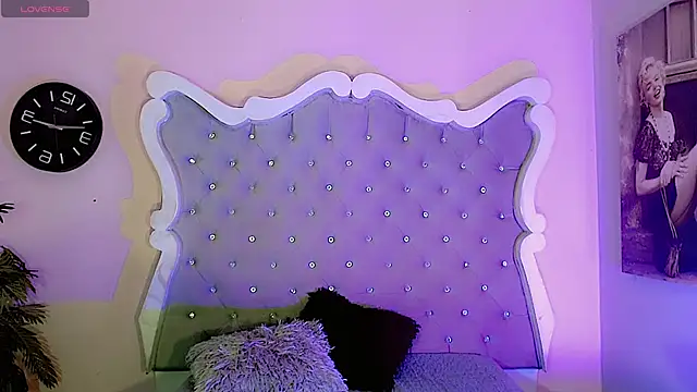 LeyXandrabraz online show from March 14, 8:25 pm