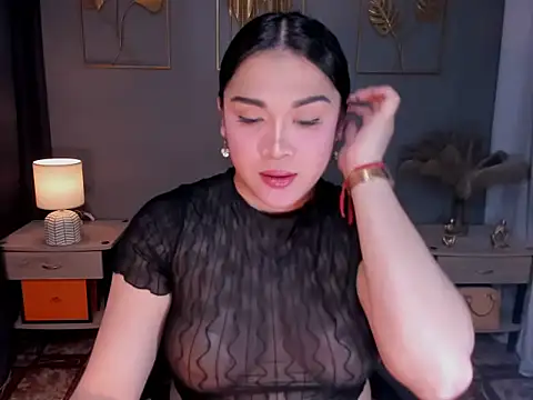 MaxeneCullens online show from November 5, 5:29 am