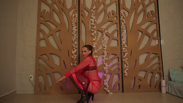 RhiCon online show from April 6, 7:59 pm