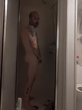 Snapshot of Ryeguy6969 chatting on November 9, 12:53 am Ryeguy6969 online show from November 9, 12:53 am