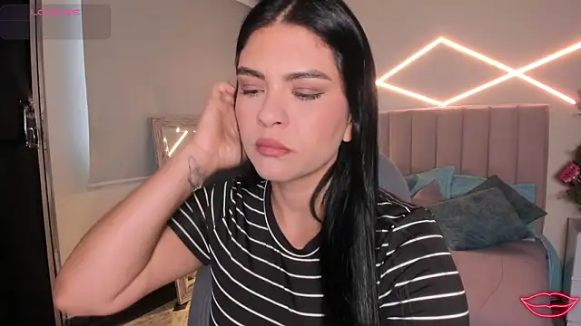 Veronicalanx1 online show from March 2, 11:50 am