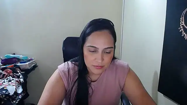 kendall 52 online show from February 1, 2:13 pm