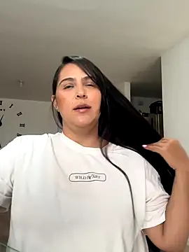 kendall 52 online show from September 30, 5:40 pm