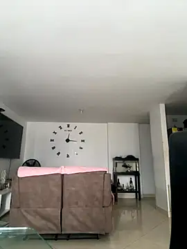 kendall 52 online show from October 1, 5:19 pm