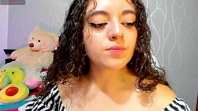 Snapshot of AshleyKim_ chatting on December 13, 10:13 pm AshleyKim online show from December 13, 10:13 pm