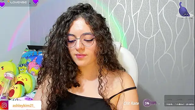 Snapshot of AshleyKim_ chatting on January 13, 2:39 am AshleyKim online show from January 13, 2:39 am