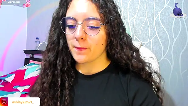 Snapshot of AshleyKim_ chatting on September 21, 12:34 am AshleyKim online show from September 21, 12:34 am