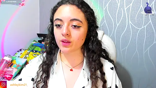 Snapshot of AshleyKim_ chatting on October 1, 12:27 am AshleyKim online show from October 1, 12:27 am