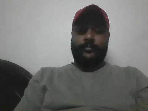 Snapshot of Indersaini148 chatting on May 9, 8:52 am Indersaini148 online show from May 9, 8:52 am