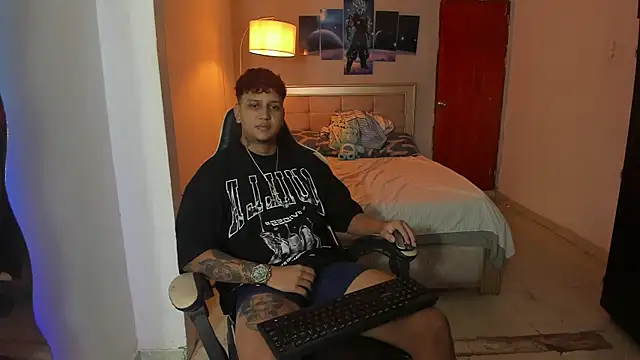 Jake simons online show from December 11, 10:47 am