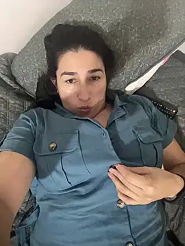 andreaisis2 online show from April 12, 10:26 pm