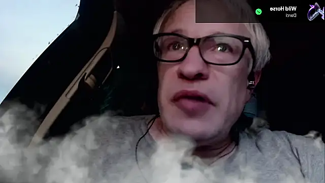 Snapshot of Snarfle82 chatting on June 2, 4:03 am Snarfle82 online show from June 2, 4:03 am