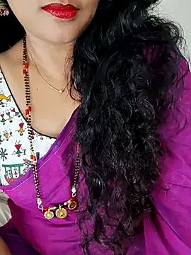 Snapshot of Indian_desi_wife chatting on June 4, 2:28 am Indian desi wife online show from June 4, 2:28 am