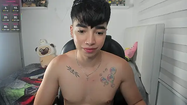 santy7v7 online show from February 12, 1:39 pm