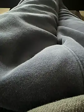 DAJ4002 online show from March 12, 1:17 pm