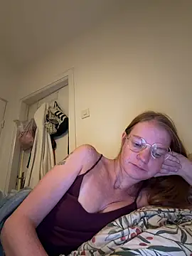 Snapshot of jannis1992 chatting on April 4, 3:38 am jannis1992 online show from April 4, 3:38 am