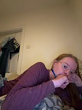 Snapshot of jannis1992 chatting on April 21, 8:01 pm jannis1992 online show from April 21, 8:01 pm