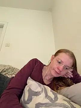 Snapshot of jannis1992 chatting on May 5, 9:06 am jannis1992 online show from May 5, 9:06 am