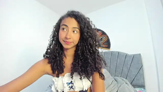 khaliope online show from May 5, 7:44 pm