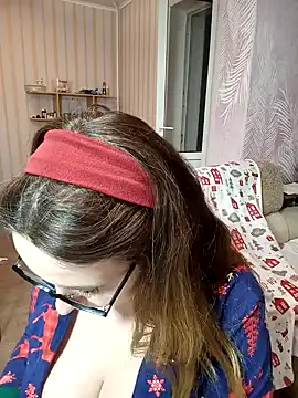 DienkaGreen online show from December 22, 3:33 pm