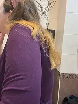 DienkaGreen online show from December 2, 6:30 am