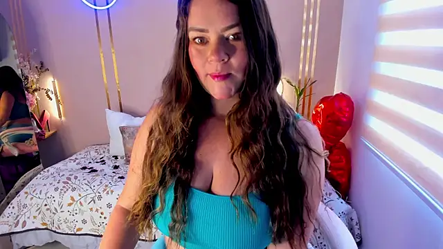 Snapshot of lena_paulxo chatting on July 13, 4:10 pm lena paulxo online show from July 13, 4:10 pm