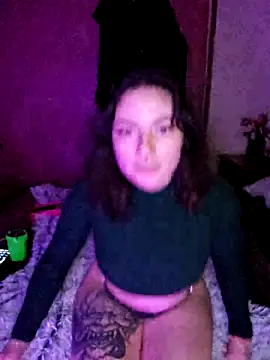 Snapshot of Moxxxie chatting on February 24, 1:09 pm Moxxxie online show from February 24, 1:09 pm