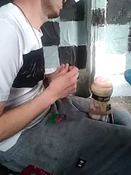 Wero4200 online show from April 2, 7:44 pm