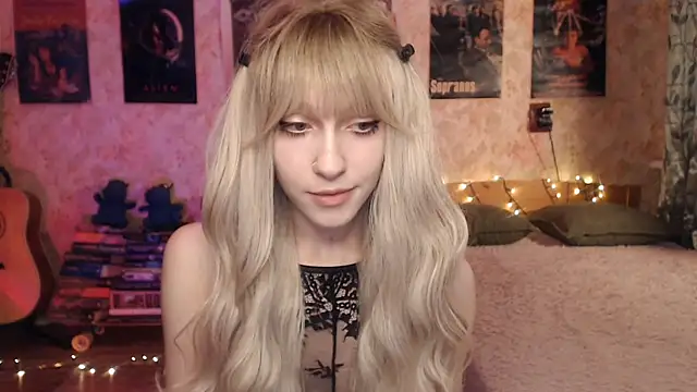 Snapshot of Friendly_Ellie chatting on January 27, 11:11 pm Friendly Ellie online show from January 27, 11:11 pm