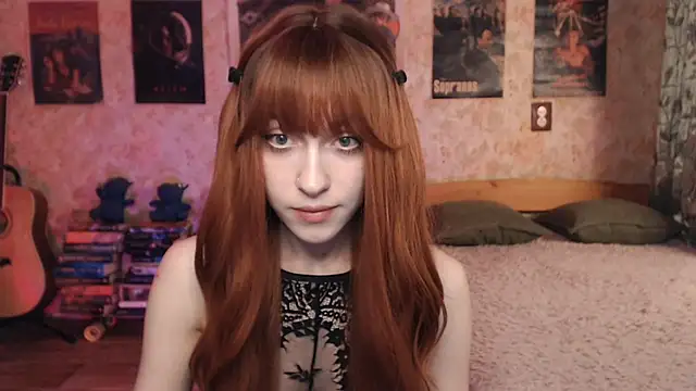 Snapshot of Friendly_Ellie chatting on September 17, 11:17 pm Friendly Ellie online show from September 17, 11:17 pm