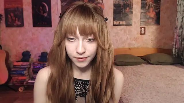 Friendly Ellie online show from March 7, 12:18 am