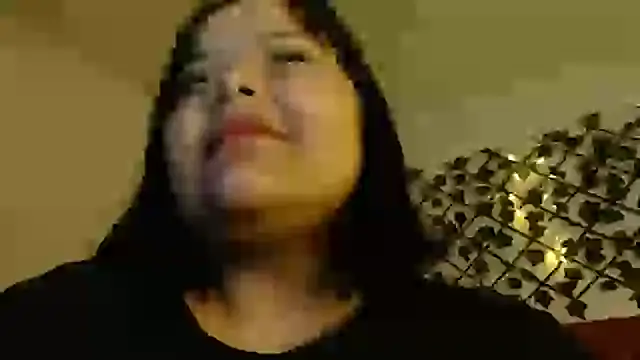 Snapshot of sexychubby___ chatting on March 22, 6:33 am sexychubby    online show from March 22, 6:33 am