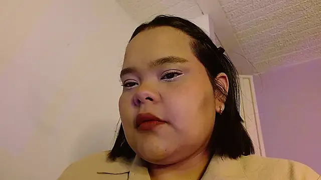 Snapshot of sexychubby___ chatting on June 15, 6:54 pm sexychubby online show from June 15, 6:54 pm