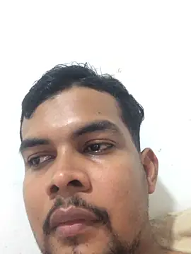 Snapshot of ElsecretodeBruno chatting on February 24, 1:57 am ElsecretodeBruno online show from February 24, 1:57 am