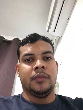 Snapshot of ElsecretodeBruno chatting on September 9, 1:49 am ElsecretodeBruno online show from September 9, 1:49 am