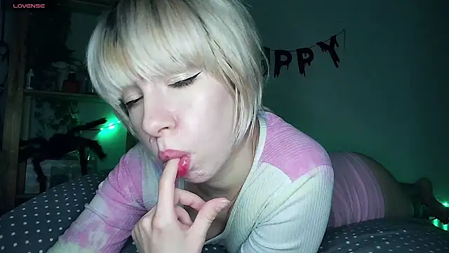 cruellagoth666 online show from December 2, 3:36 pm