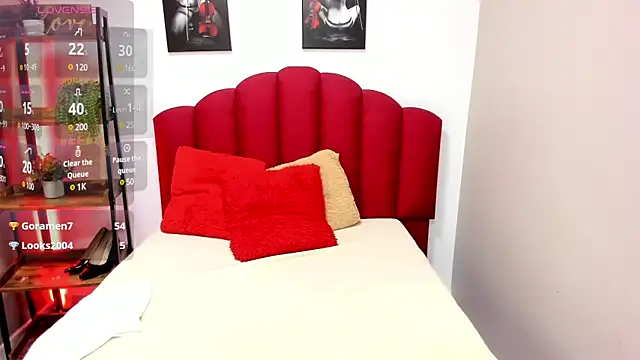 Snapshot of Ashleyyrobert chatting on February 19, 11:14 pm Ashleyyrobert online show from February 19, 11:14 pm