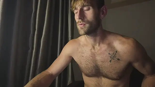 lukegunn online show from September 13, 11:04 pm