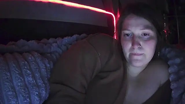 Snapshot of Angelk43 chatting on May 25, 7:58 am Angelk43 online show from May 25, 7:58 am