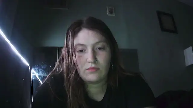 Snapshot of Angelk43 chatting on June 1, 4:36 am Angelk43 online show from June 1, 4:36 am