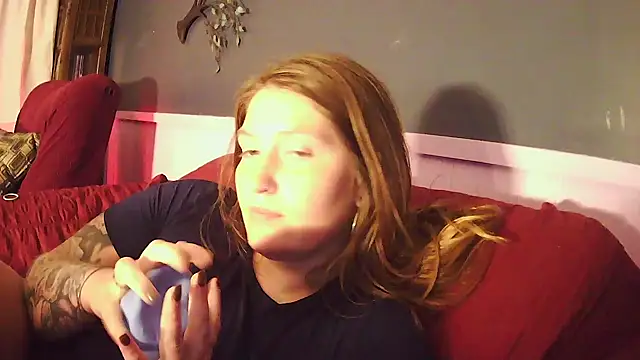 Snapshot of Angelk43 chatting on July 4, 1:23 am Angelk43 online show from July 4, 1:23 am
