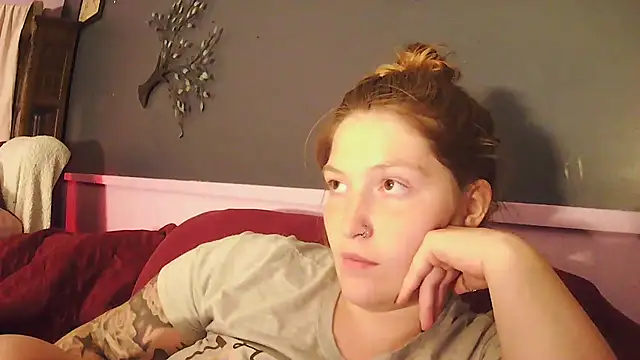Snapshot of Angelk43 chatting on July 5, 4:19 am Angelk43 online show from July 5, 4:19 am
