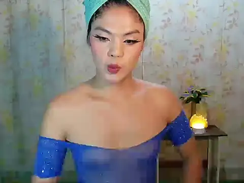 Snapshot of OdessaBODY chatting on July 4, 9:48 am OdessaBODY online show from July 4, 9:48 am