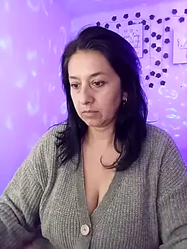 Snapshot of camilalatti chatting on February 24, 12:09 am camilalatti online show from February 24, 12:09 am