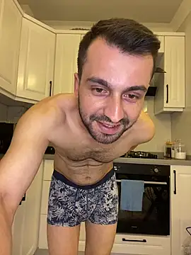 Snapshot of Emre-34 chatting on May 2, 10:04 pm Emre-34 online show from May 2, 10:04 pm