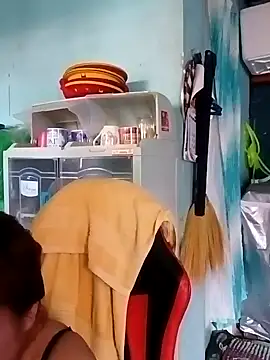 Snapshot of yummyclits4uxxx chatting on January 6, 5:52 am yummyclits4uxxx online show from January 6, 5:52 am