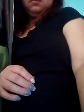 Snapshot of yummyclits4uxxx chatting on January 10, 2:14 am yummyclits4uxxx online show from January 10, 2:14 am