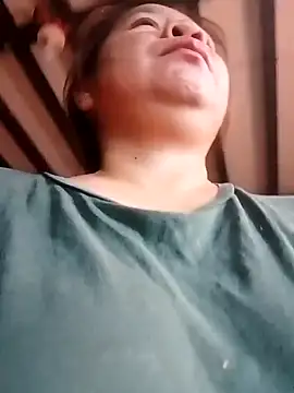 Snapshot of yummyclits4uxxx chatting on January 23, 7:54 am yummyclits4uxxx online show from January 23, 7:54 am